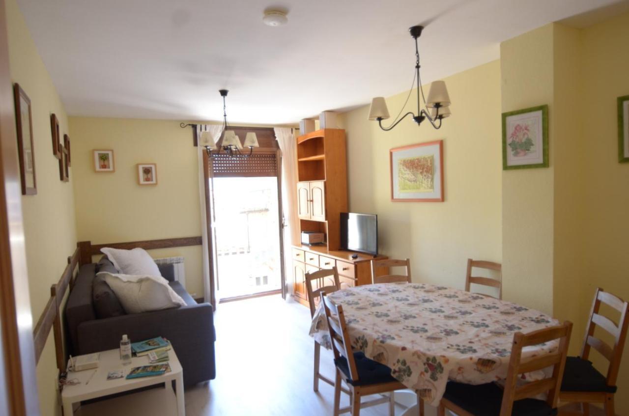 Apartamento Pena Erata Lägenhet Biescas  Exteriör bild